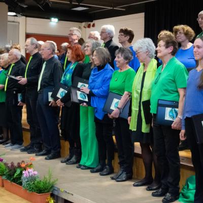 26.10.2024 Jubiläumkonzert - Ganzer Chor auf der Bühne